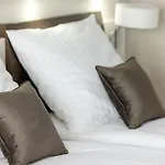 Sea Breeze Private Apartment In Marine Hotel