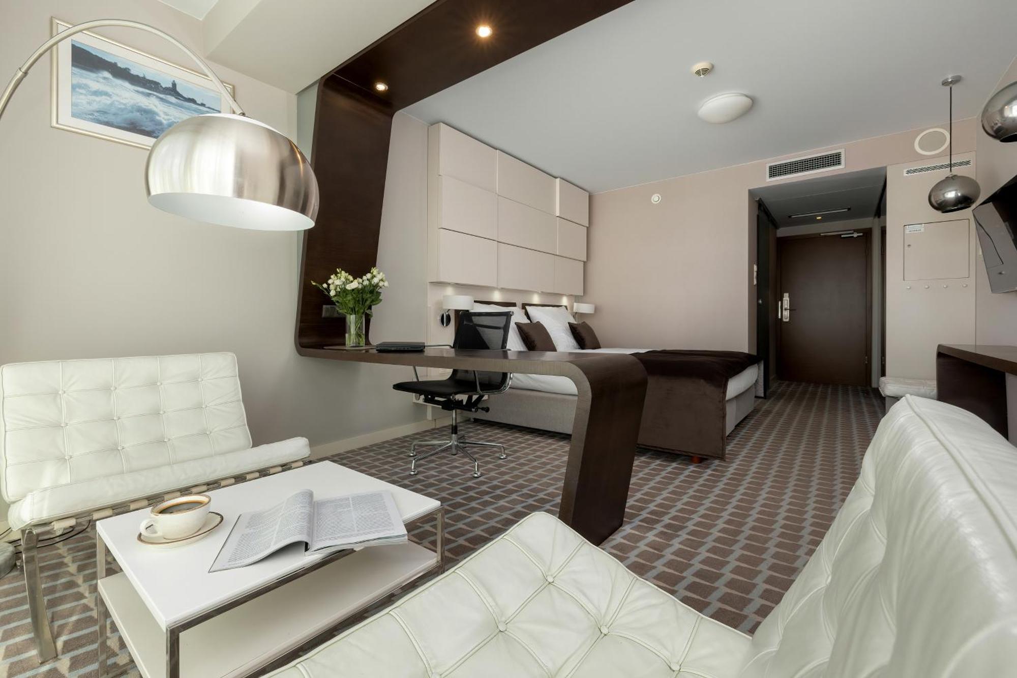 Sea Breeze Private In Marine *