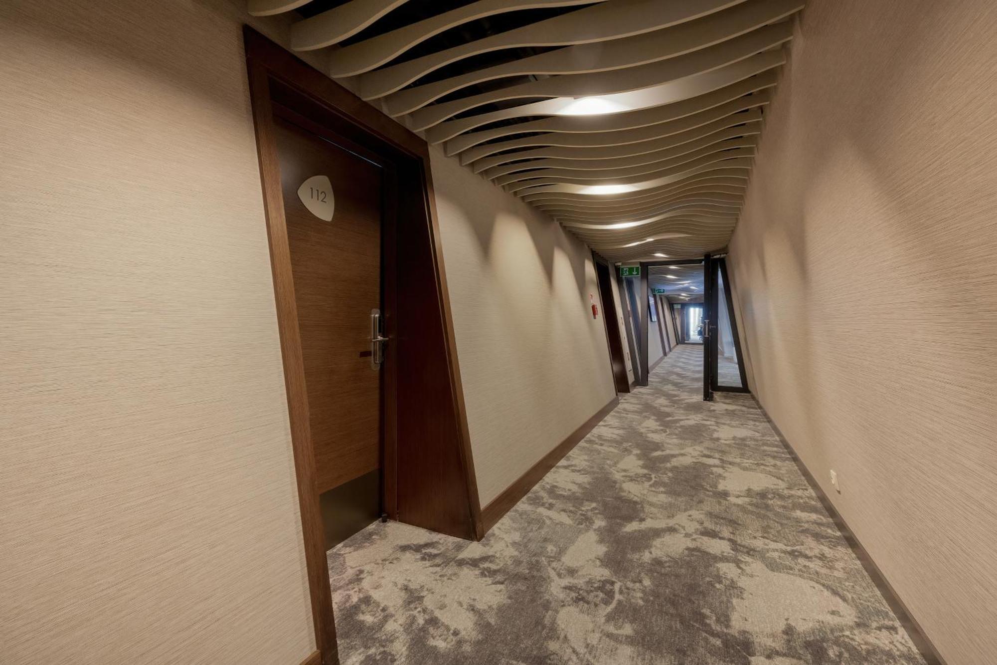 Sea Breeze Private In Marine Apartment *